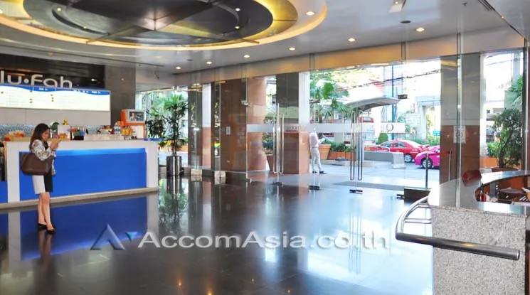 unit Office space For Rent in Ploenchit, Bangkok  near BTS Ploenchit (AA10285)
